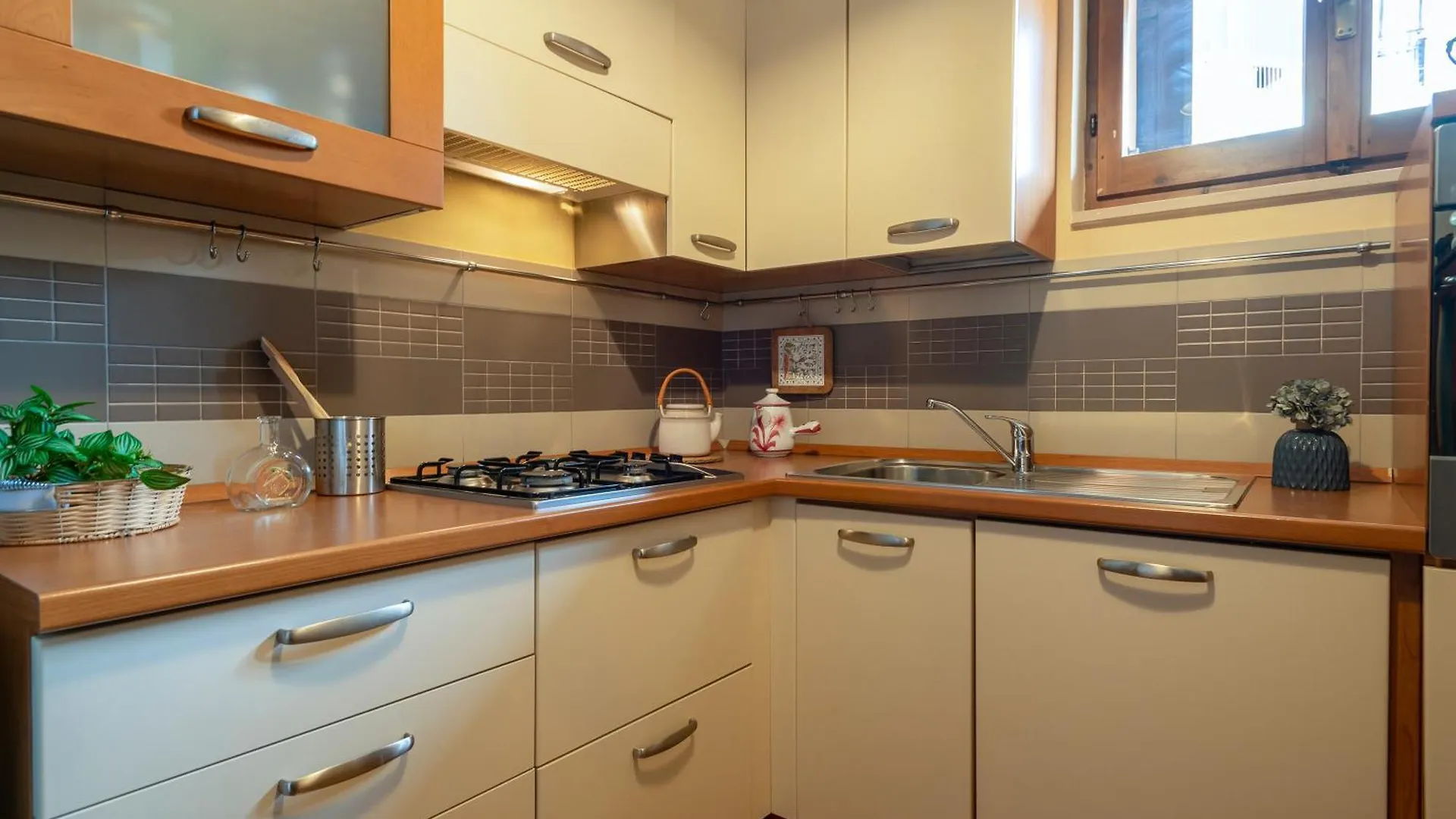 Sardinia Re - Tema Apartment ألغيرو إيطاليا